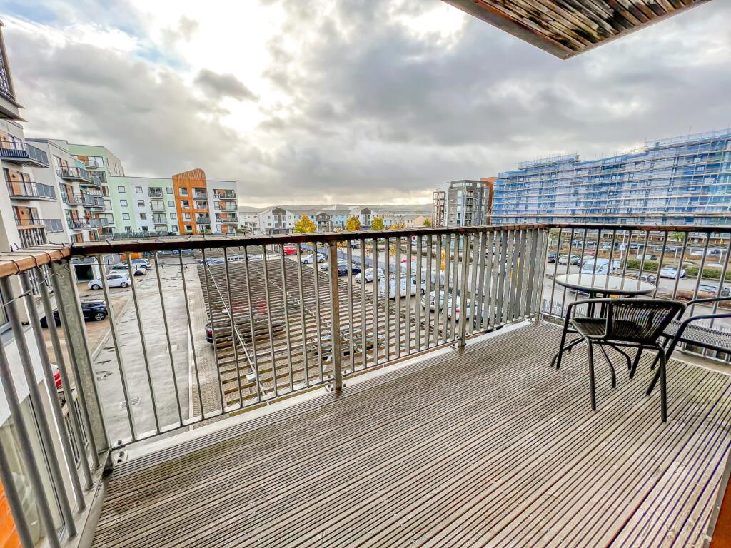 2 bed Apartment for rent in Portishead. From West Coast Properties - Portishead