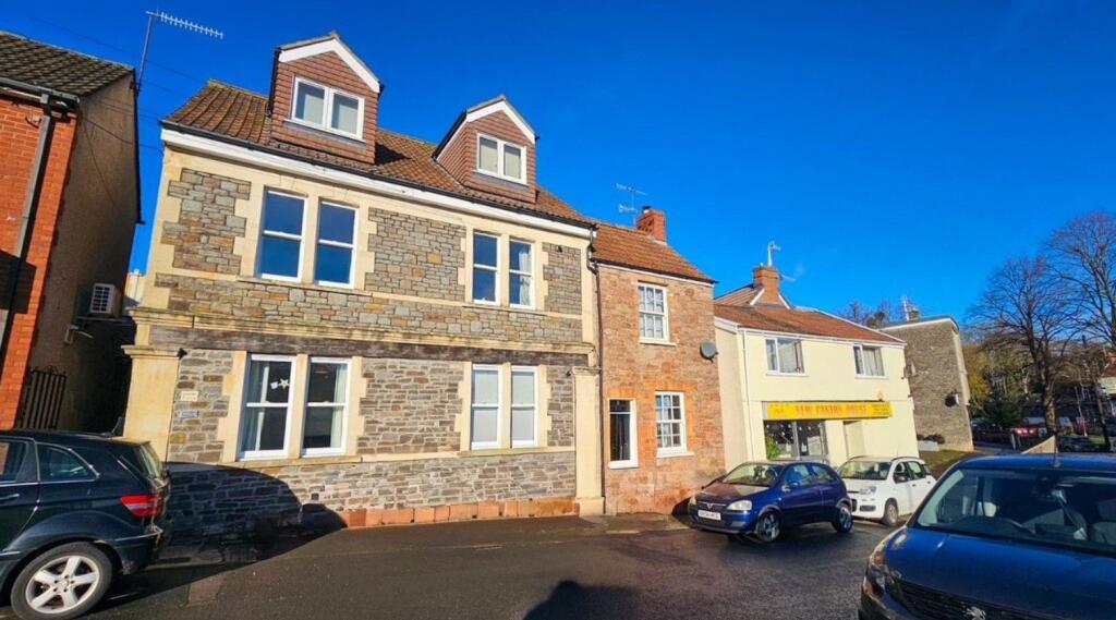 2 bed Apartment for rent in Pill. From West Coast Properties - Portishead