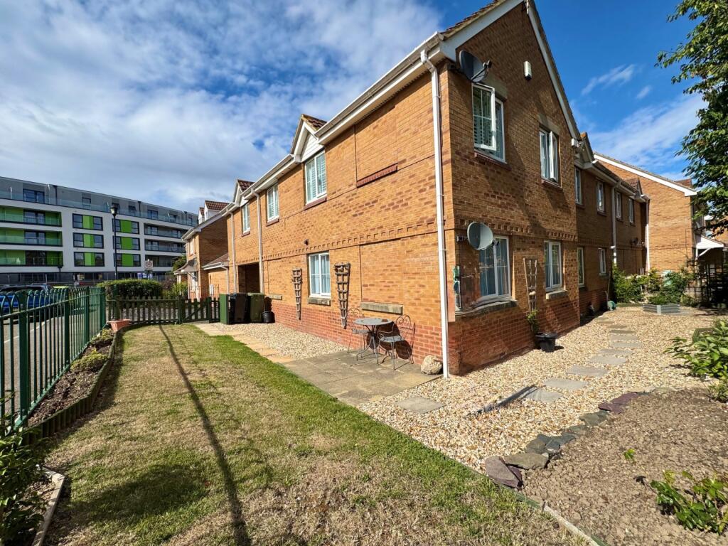 2 bed Apartment for rent in Portishead. From West Coast Properties - Portishead