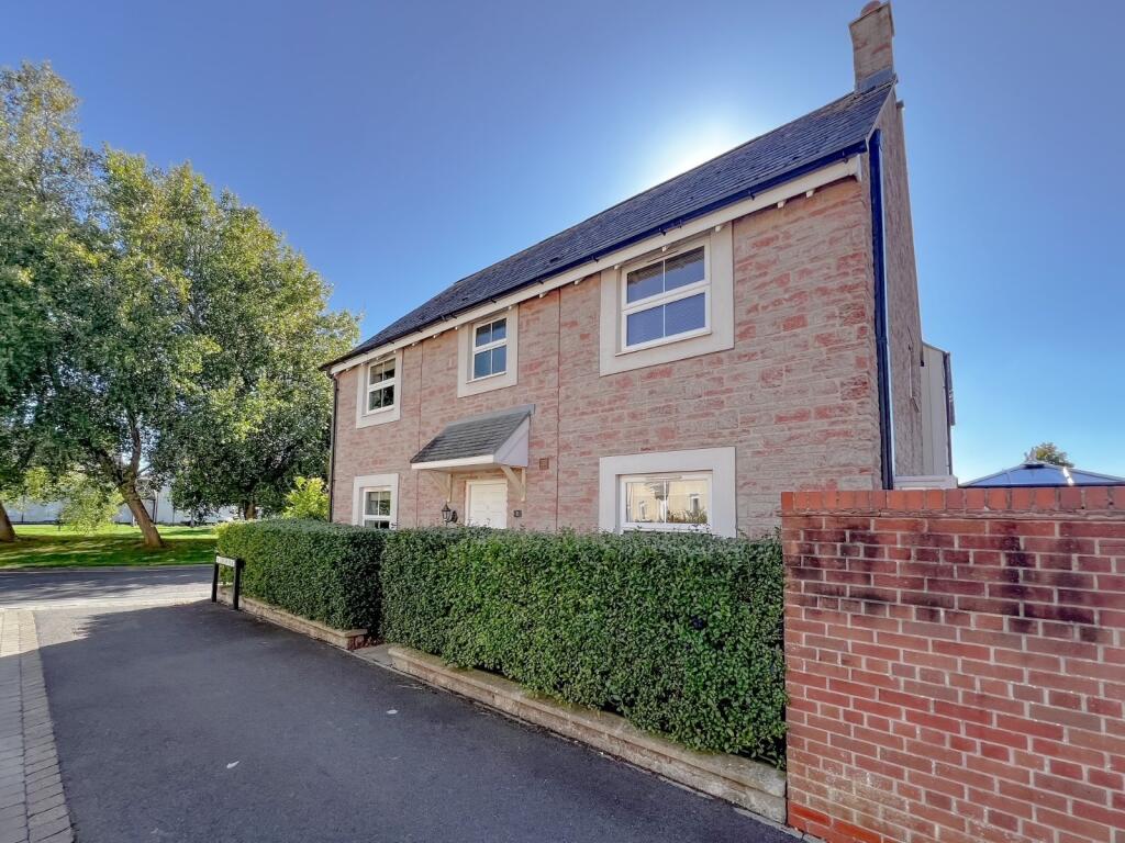 4 bed Detached for rent in Portishead. From West Coast Properties - Portishead