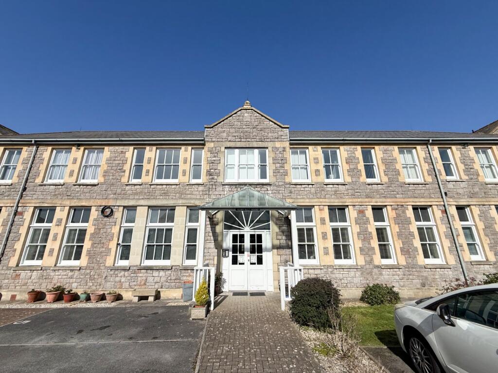 2 bed Apartment for rent in Weston-Super-Mare. From West Coast Properties - Weston Super Mare 2 bed Apartment for rent in Weston-Super-Mare. From West Coast Properties - Weston Super Mare