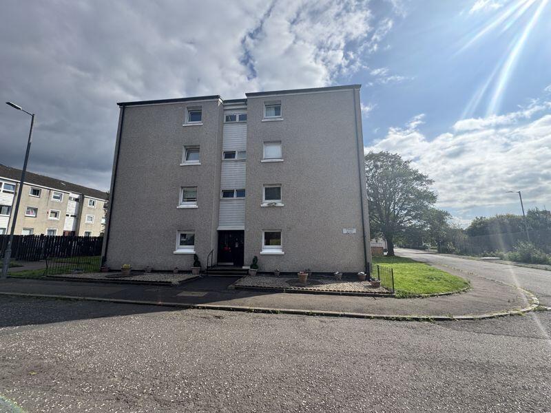 2 bed 1st Floor Flat for rent in Bearsden. From Westgate Estate Agents - Glasgow