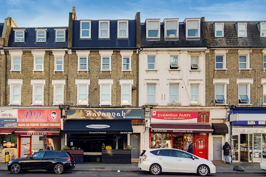 3 bed 1st Floor Flat for rent in Hammersmith. From Westways - London