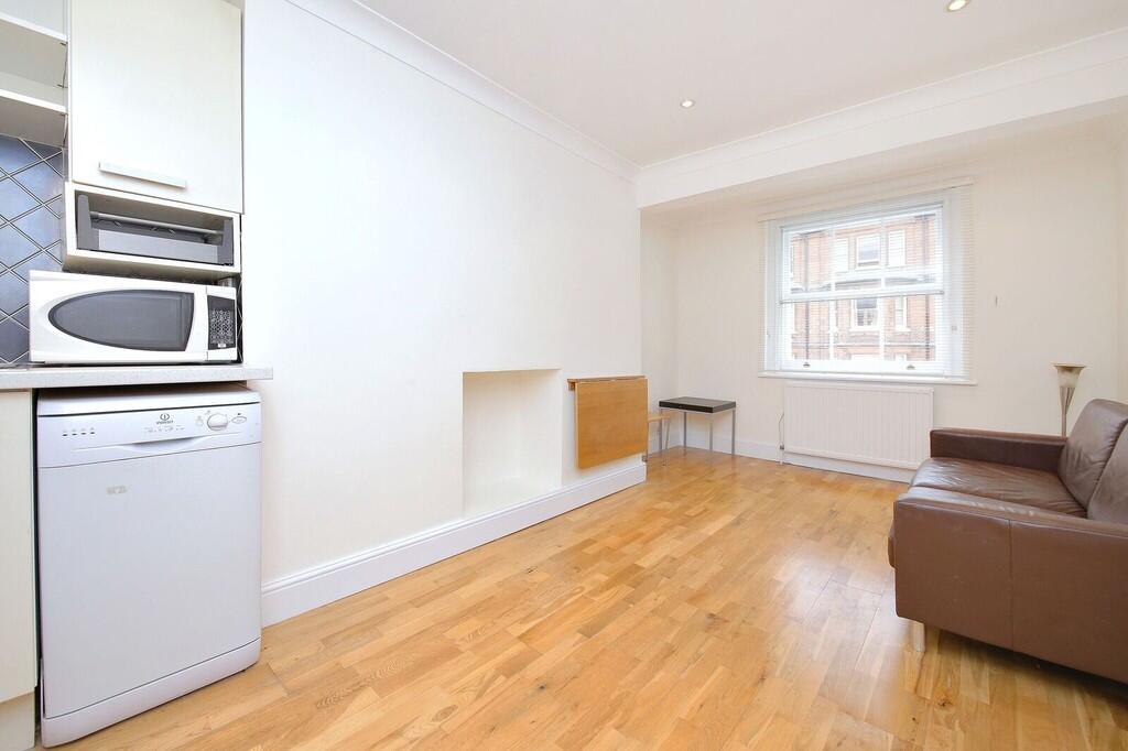 2 bed 1st Floor Flat for rent in Paddington. From Westways - London