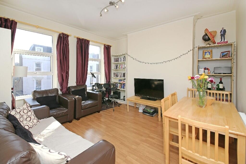 4 bed 1st Floor Flat for rent in Paddington. From Westways - London