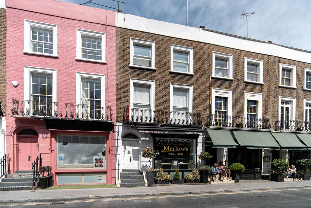 4 bed 1st Floor Flat for rent in Chelsea. From Westways - London