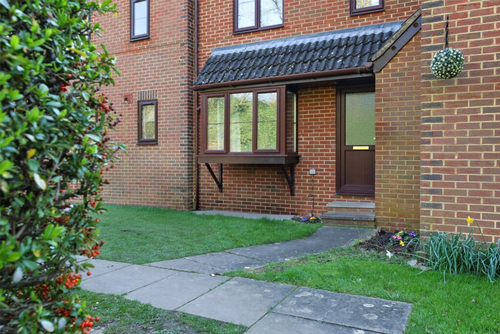 1 bed Annexe for rent in Dorking. From White & Sons - Dorking