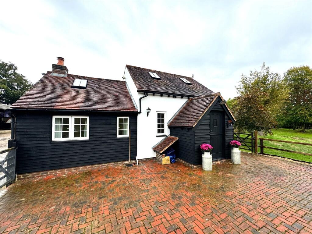 1 bed Detached for rent in Cudworth. From White & Sons - Dorking