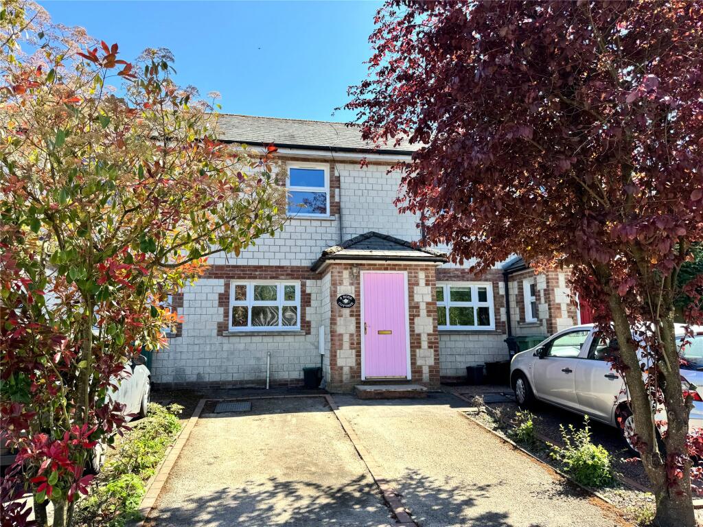 2 bed Mid Terraced House for rent in Gatton. From White & Sons - Dorking