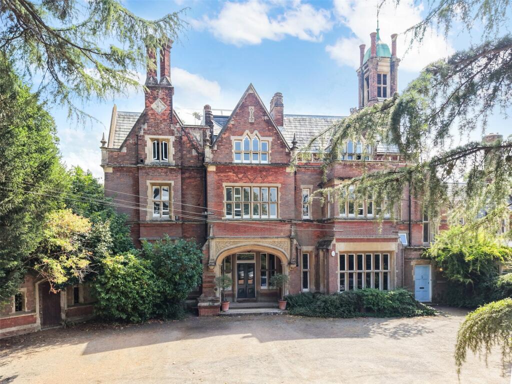 4 bed Apartment for rent in Leigh. From White & Sons - Dorking