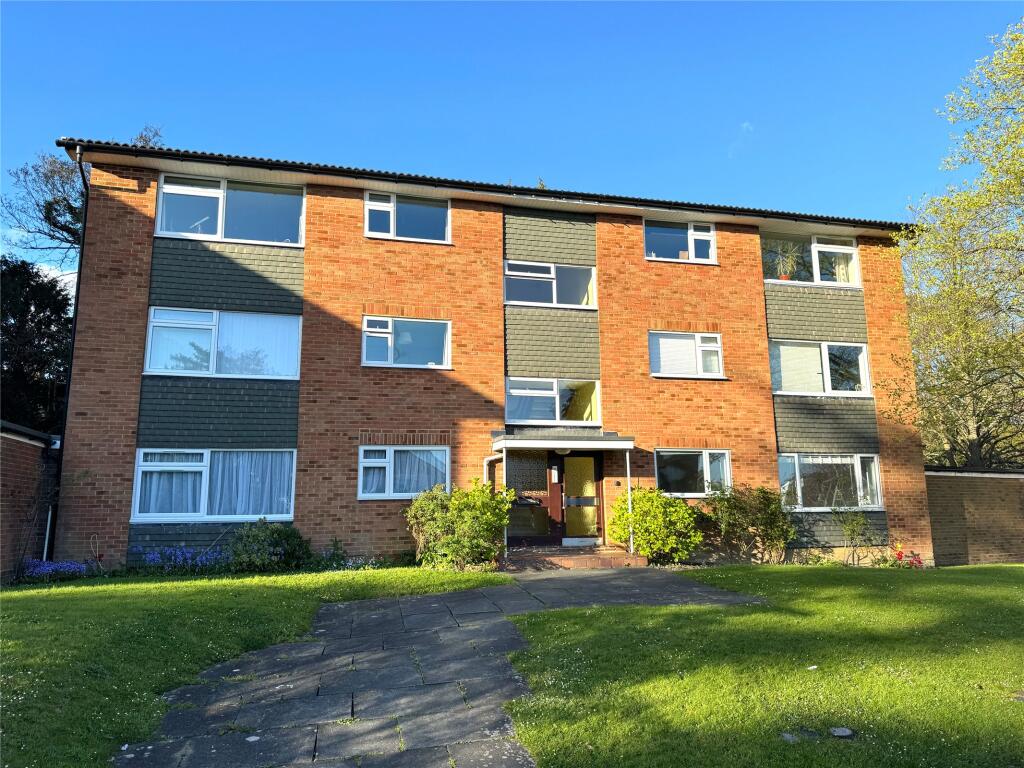 2 bed Apartment for rent in Reigate. From White & Sons - Dorking 2 bed Apartment for rent in Reigate. From White & Sons - Dorking