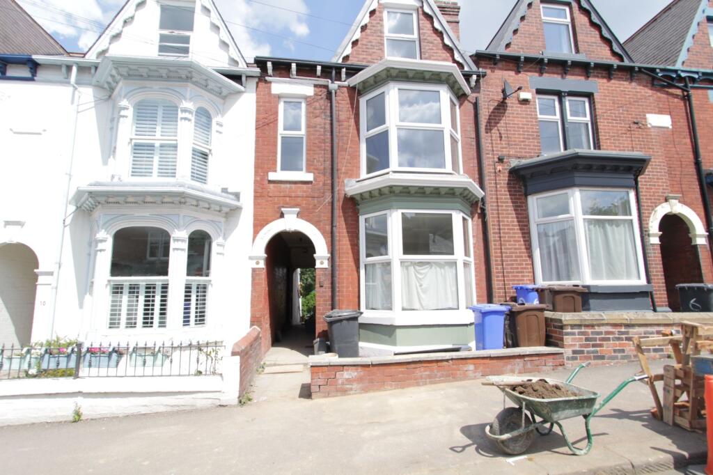 3 bed Mid Terraced House for rent in Sheffield. From Whitehornes - Woodseats