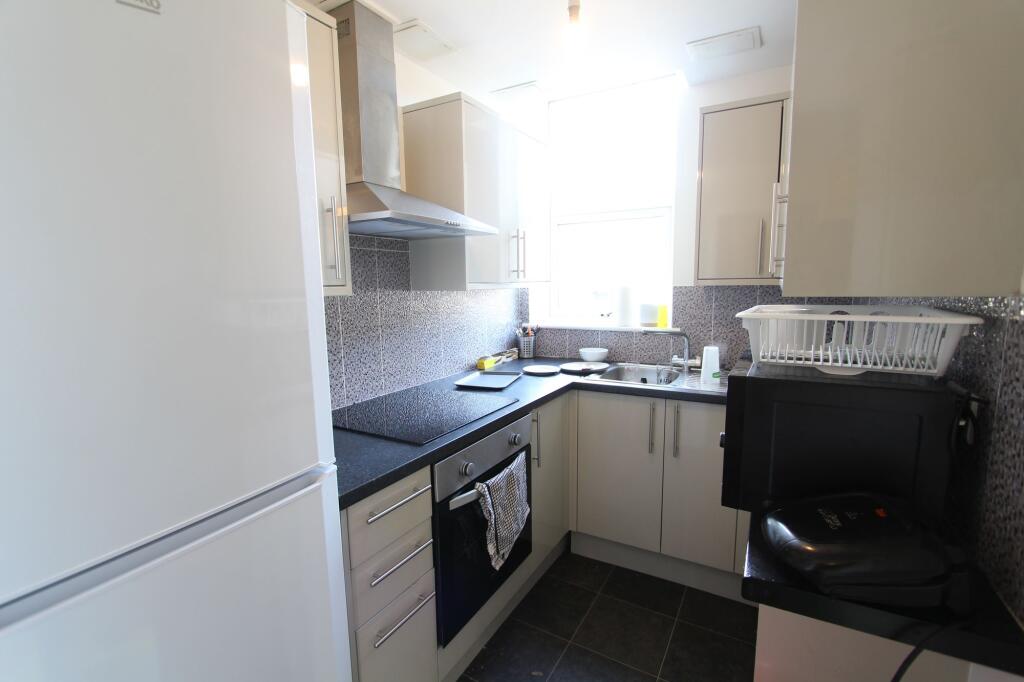4 bed Apartment for rent in Sheffield. From Whitehornes - Woodseats
