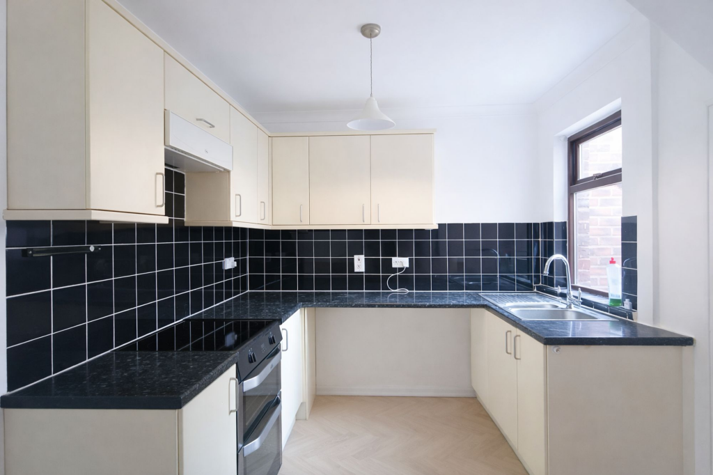 2 bed Mid Terraced House for rent in Broomhill. From Whitehornes - Woodseats