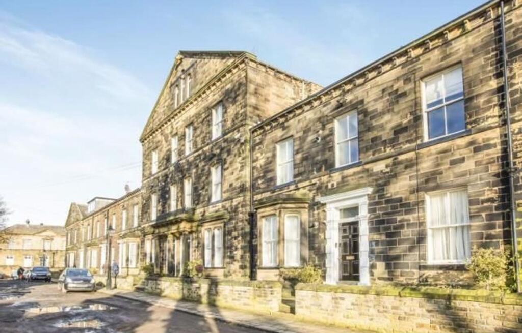 4 bed 1st Floor Flat for rent in Halifax. From Whitehornes - Woodseats 4 bed 1st Floor Flat for rent in Halifax. From Whitehornes - Woodseats