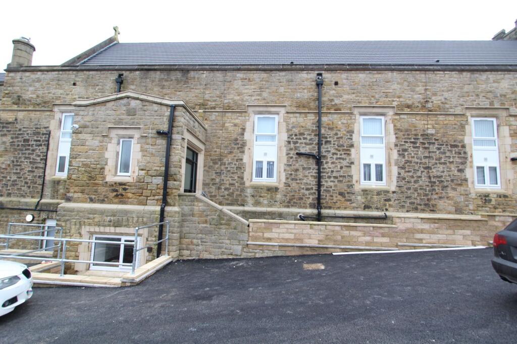 2 bed Apartment for rent in Grenoside. From Whitehornes - Woodseats