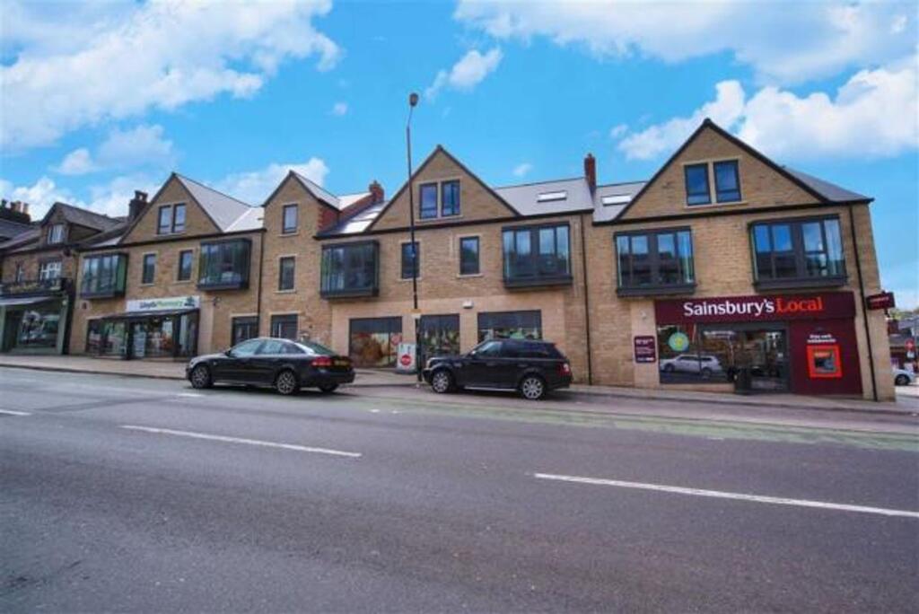 2 bed 1st Floor Flat for rent in Long Line. From Whitehornes - Woodseats