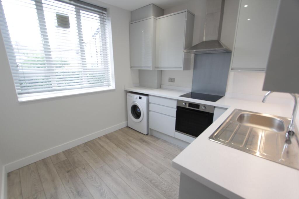 2 bed 1st Floor Flat for rent in Sheffield. From Whitehornes - Woodseats