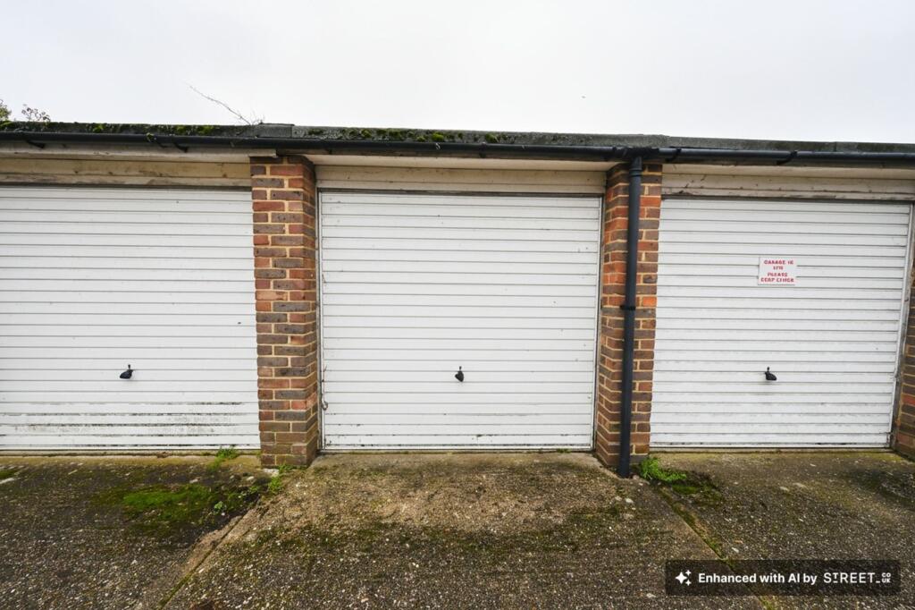 1 bed Garages for rent in Bognor Regis. From Whitlocks Estate Agents - Bognor Regis