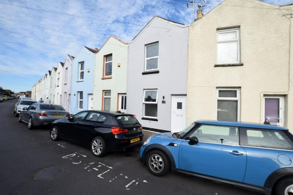 2 bed Mid Terraced House for rent in Bognor Regis. From Whitlocks Estate Agents - Bognor Regis