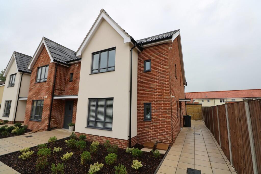 2 bed Annexe for rent in Diss. From Whittley Parish - Diss 2 bed Annexe for rent in Diss. From Whittley Parish - Diss