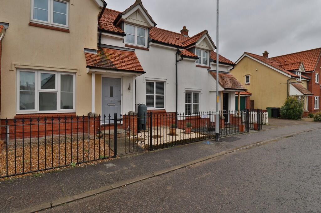 2 bed Mid Terraced House for rent in Dickleburgh. From Whittley Parish - Diss 2 bed Mid Terraced House for rent in Dickleburgh. From Whittley Parish - Diss