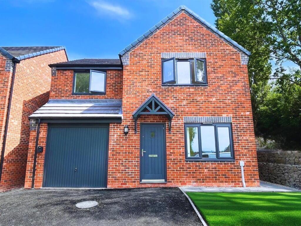 4 bed Detached for rent in . From Wilkins Hammond - Chesterfield