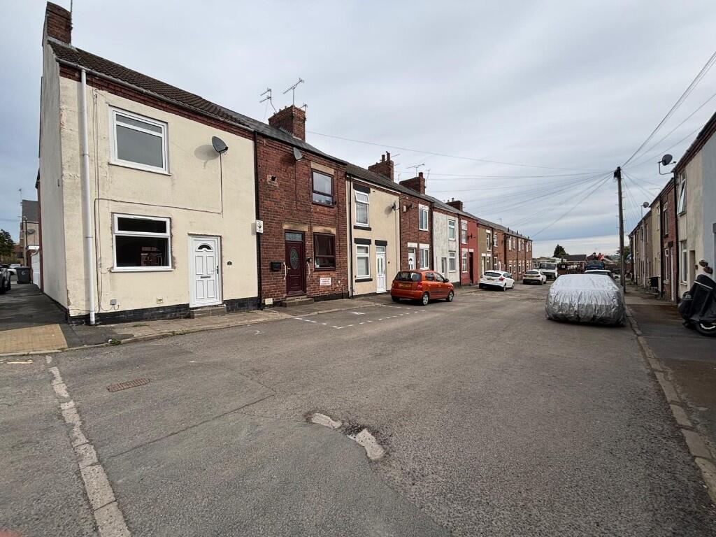 2 bed End of Terrace for rent in Clay Cross. From Wilkins Hammond - Chesterfield
