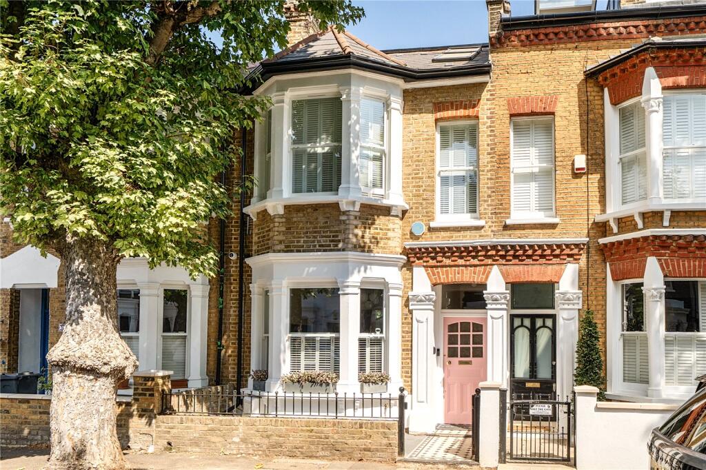 4 bed Detached for rent in London. From Cow & Co - London 4 bed Detached for rent in London. From Cow & Co - London