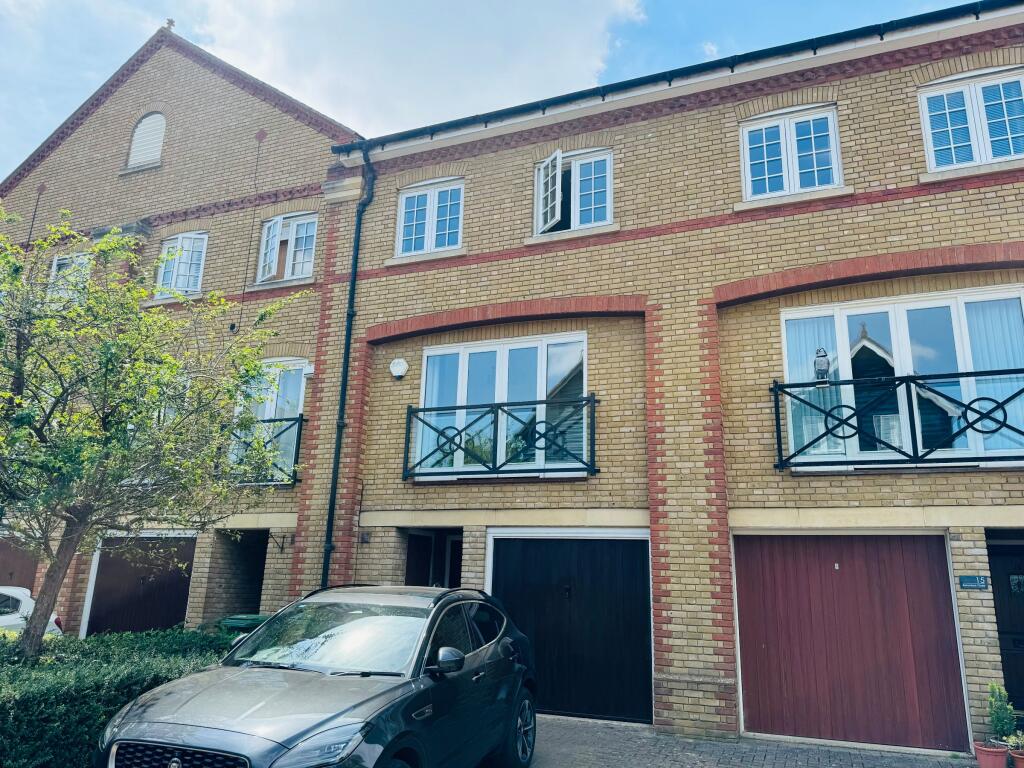 4 bed Mid Terraced House for rent in Faversham. From William Property Management Ltd - Faversham 4 bed Mid Terraced House for rent in Faversham. From William Property Management Ltd - Faversham