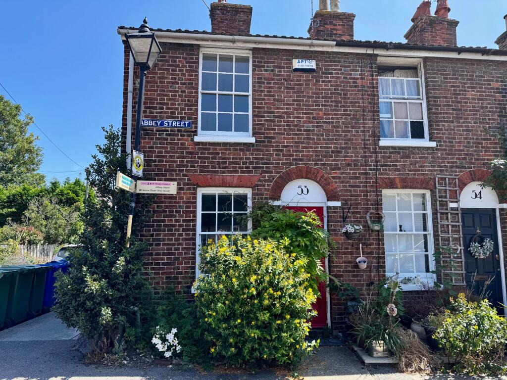2 bed Semi Detached for rent in Faversham. From William Property Management Ltd - Faversham 2 bed Semi Detached for rent in Faversham. From William Property Management Ltd - Faversham
