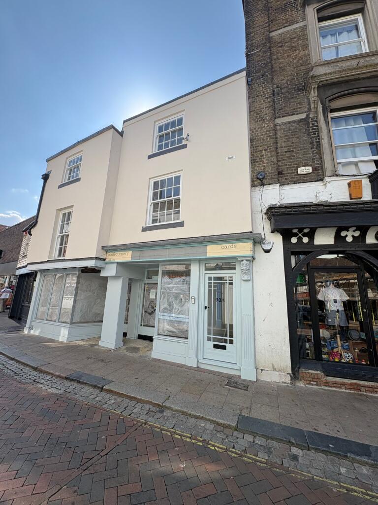 2 bed 1st Floor Flat for rent in Faversham. From William Property Management Ltd - Faversham