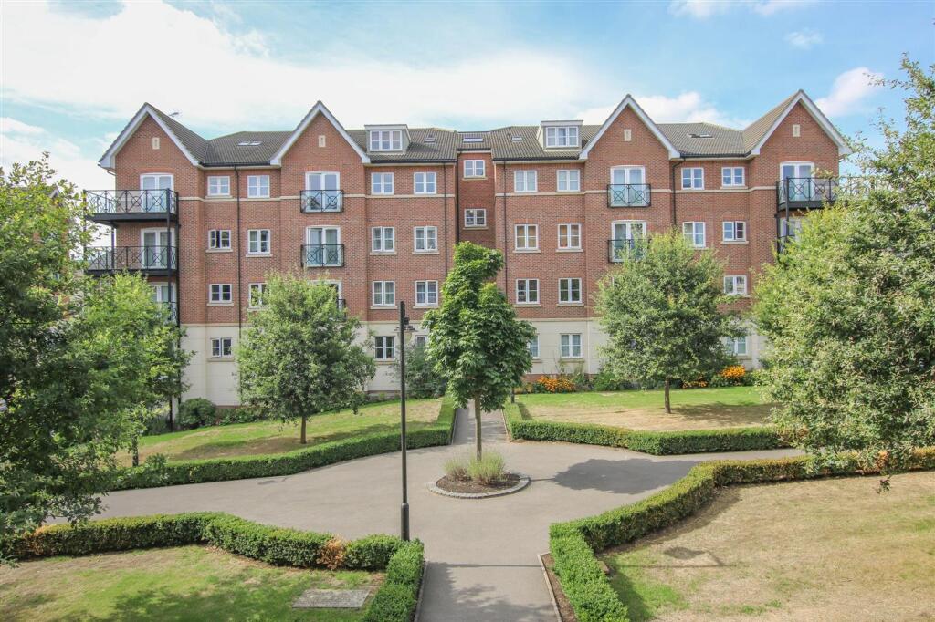 2 bed Apartment for rent in Aylesbury. From Williams Estate Agents - Aylesbury