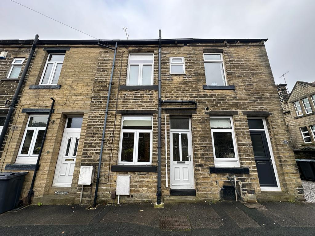 2 bed Mid Terraced House for rent in Steeton. From Wilman & Lodge - Cross Hills 2 bed Mid Terraced House for rent in Steeton. From Wilman & Lodge - Cross Hills