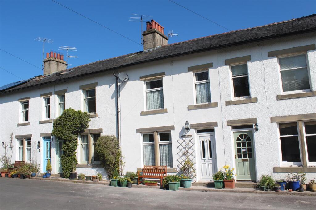 4 bed Cottage for rent in Skipton. From Wilman & Lodge - Cross Hills 4 bed Cottage for rent in Skipton. From Wilman & Lodge - Cross Hills