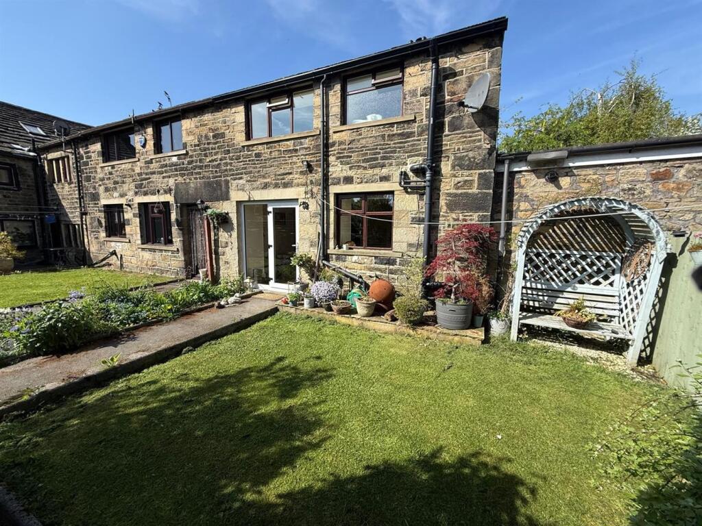 3 bed Barn Conversion for rent in Steeton. From Wilman & Lodge - Cross Hills