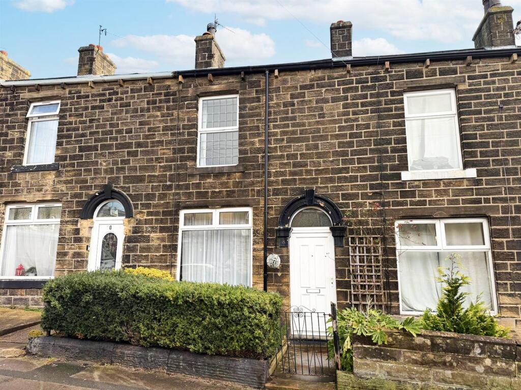 2 bed Mid Terraced House for rent in Silsden. From Wilman & Lodge - Cross Hills 2 bed Mid Terraced House for rent in Silsden. From Wilman & Lodge - Cross Hills