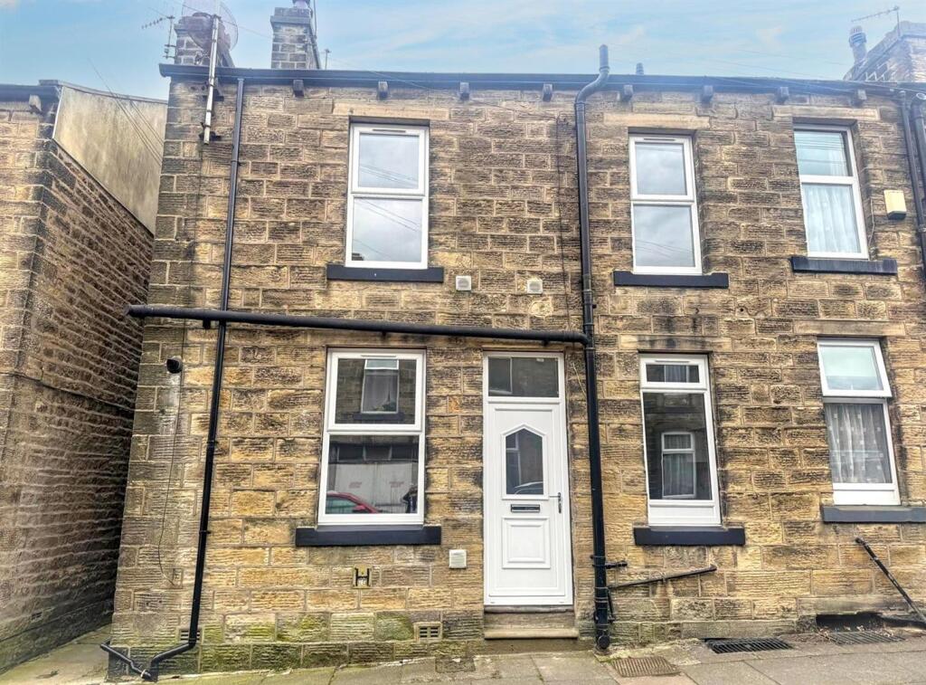 2 bed End of Terrace for rent in Silsden. From Wilman & Lodge - Cross Hills 2 bed End of Terrace for rent in Silsden. From Wilman & Lodge - Cross Hills
