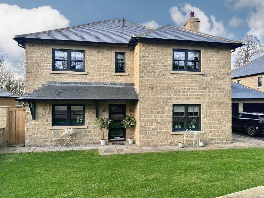 5 bed Detached for rent in Farnham. From Windsor Court Properties - Knaresborough 5 bed Detached for rent in Farnham. From Windsor Court Properties - Knaresborough