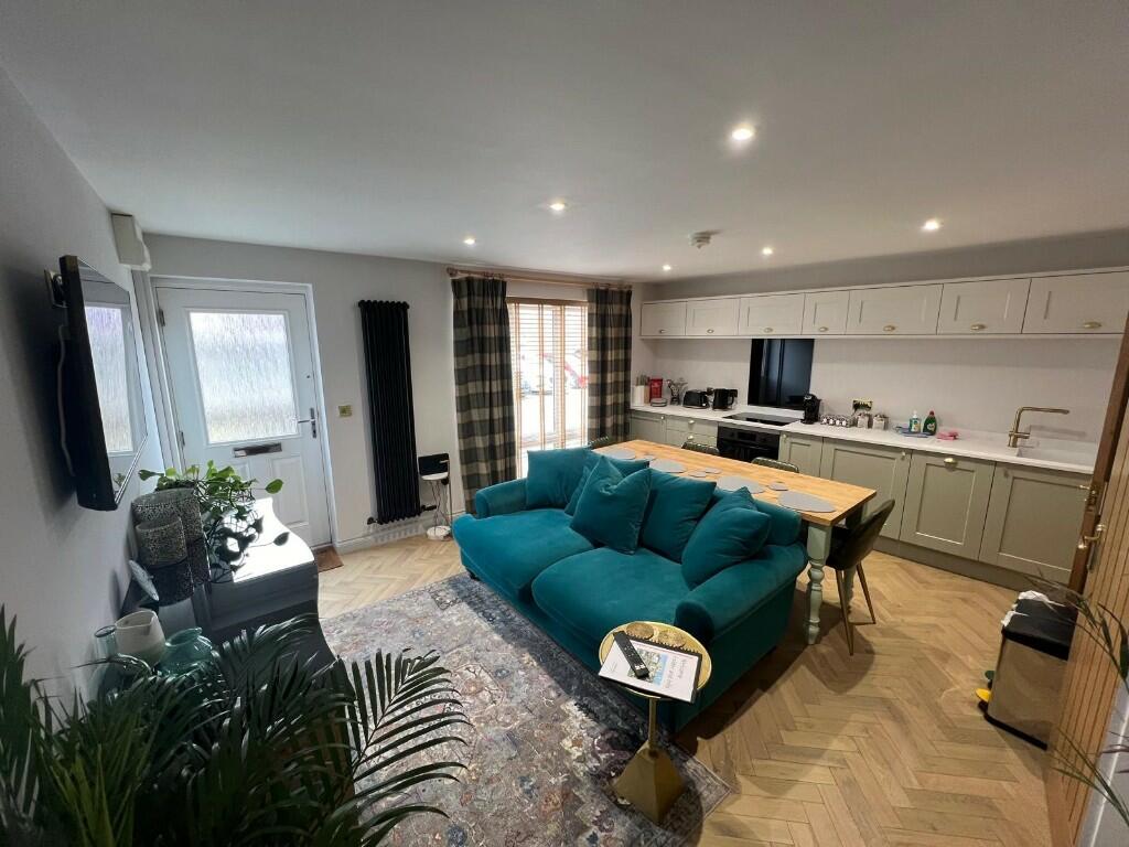 1 bed Town House for rent in Ripon. From Windsor Court Properties - Knaresborough 1 bed Town House for rent in Ripon. From Windsor Court Properties - Knaresborough
