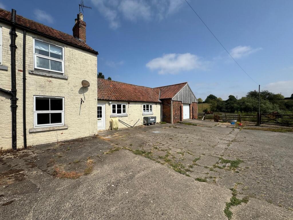 2 bed Cottage for rent in East Cowton. From Windsor Court Properties - Knaresborough 2 bed Cottage for rent in East Cowton. From Windsor Court Properties - Knaresborough