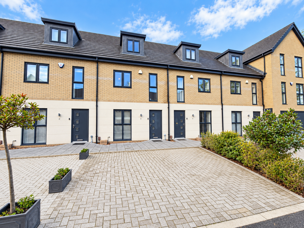 4 bed Town House for rent in Knaresborough. From Windsor Court Properties - Knaresborough 4 bed Town House for rent in Knaresborough. From Windsor Court Properties - Knaresborough