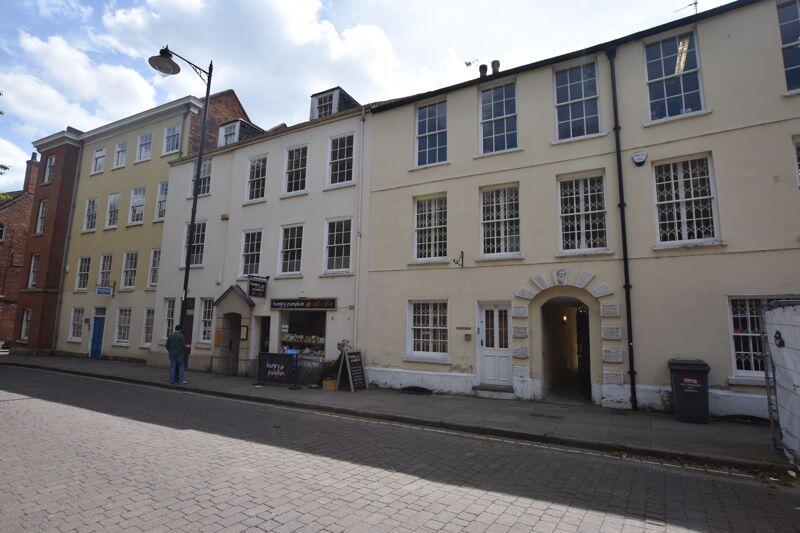 3 bed Mid Terraced House for rent in Nottingham. From Wise Properties Sales and Lettings Ltd - Nottingham