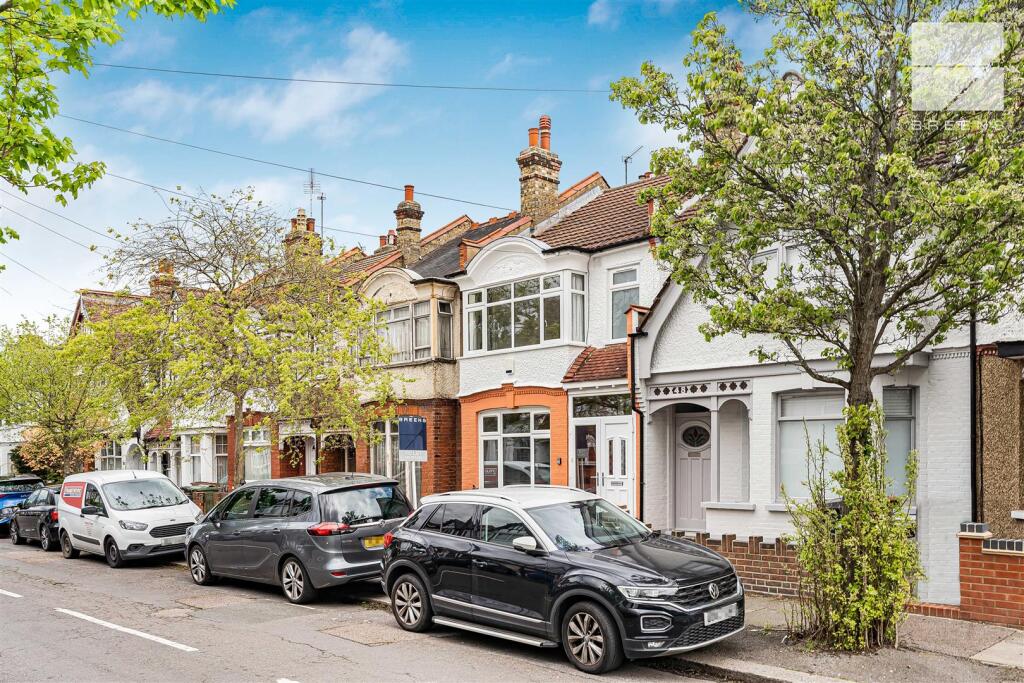 3 bed Detached for rent in London. From WJ Meade - Highams Park & Chingford