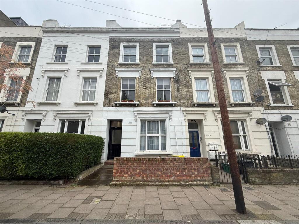 2 bed 1st Floor Flat for rent in London. From WJ Meade - Highams Park & Chingford