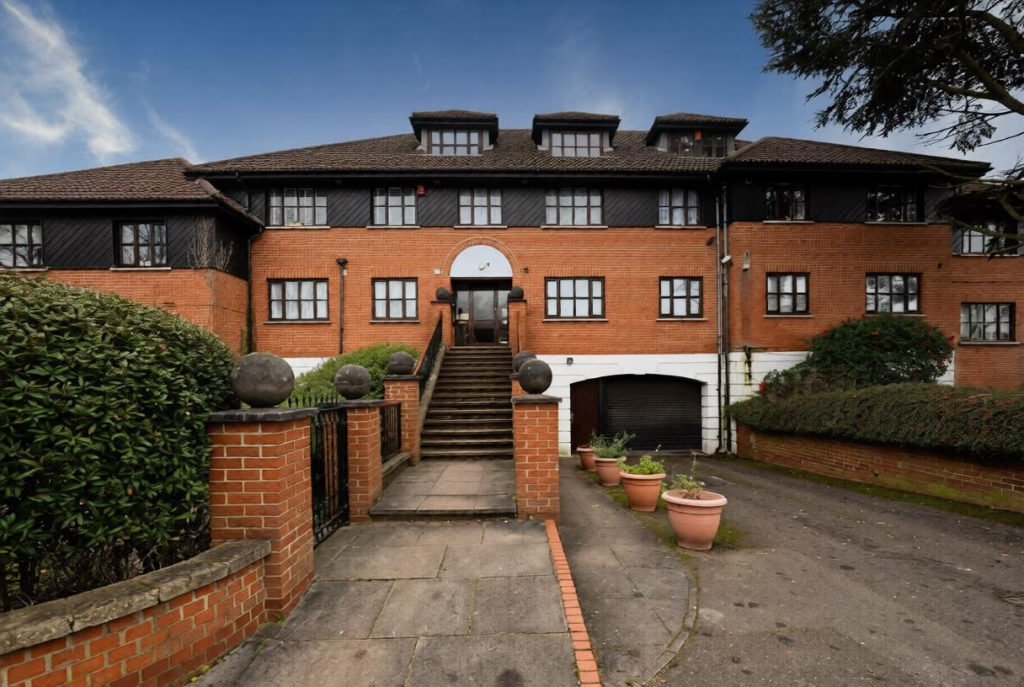 1 bed 1st Floor Flat for rent in London. From WJ Meade - Highams Park & Chingford 1 bed 1st Floor Flat for rent in London. From WJ Meade - Highams Park & Chingford