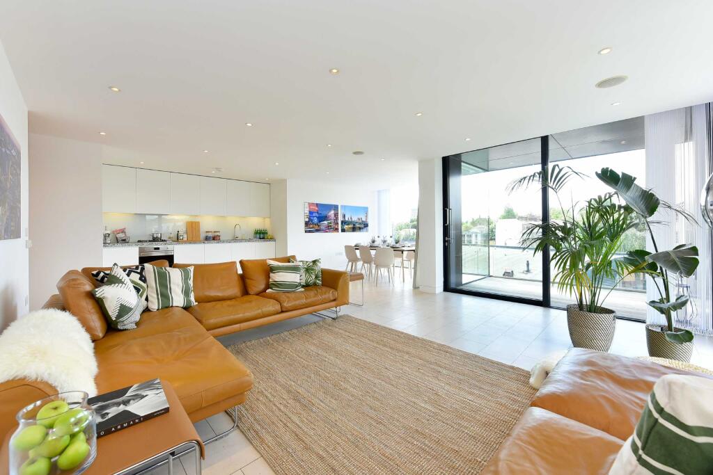 3 bed Apartment for rent in Camden Town. From Hanover - St John's Wood