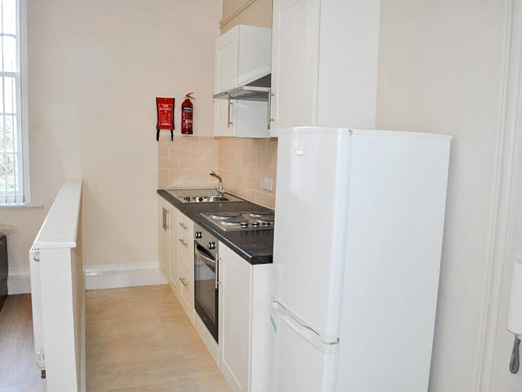 1 bed Apartment for rent in Leeds. From Beercocks - Cottingham 1 bed Apartment for rent in Leeds. From Beercocks - Cottingham