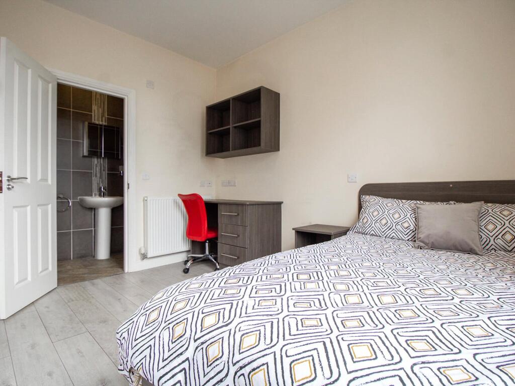 4 bed Apartment for rent in Leeds. From Beercocks - Cottingham 4 bed Apartment for rent in Leeds. From Beercocks - Cottingham