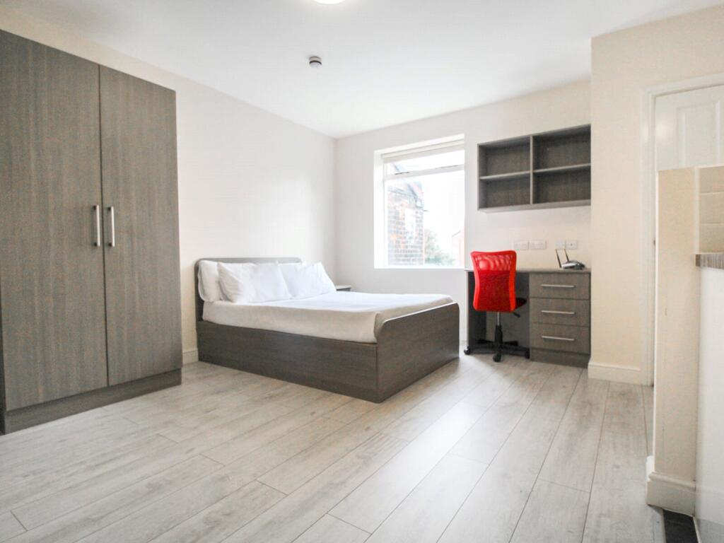 4 bed Apartment for rent in Leeds. From Beercocks - Cottingham 4 bed Apartment for rent in Leeds. From Beercocks - Cottingham